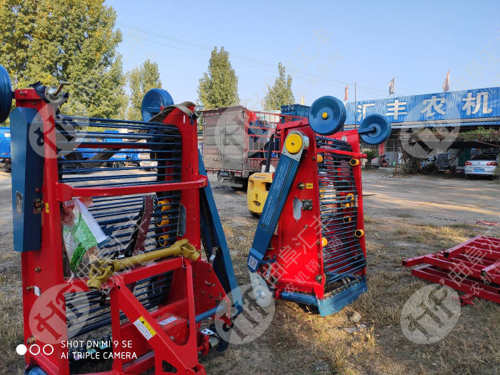 土豆收獲機(jī)